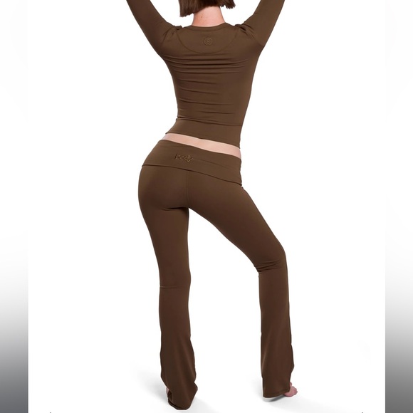 Body By Raven Tracy Yoga Set in Cinnamon - Picture 3 of 3